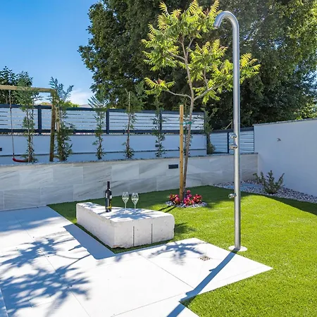 Polaris & Antares Villa *