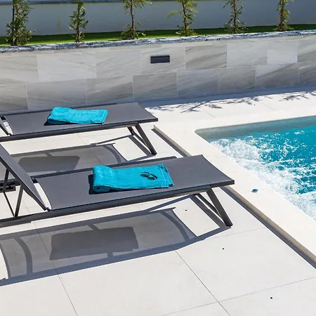 Polaris & Antares Villa *