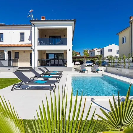 Polaris & Antares Villa *